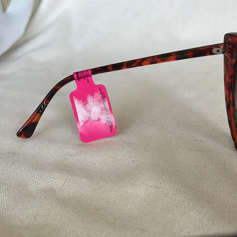 BETSEY JOHNSON heart shaped sunglasses